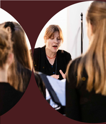 holdet bag, medarbejdere MidtVest Pigekor